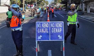 PPKM Bandung Turun ke Level 3, Pemkot Klaim Penerapan Ganjil Genap Berhasil PPKM Bandung Turun ke Level 3, Pemkot Klaim Penerapan Ganjil Genap Berhasil