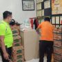 Unit Reskrim Polsek Baleendah dan Anggota Inafis Polresta Bandung melakukan olah TKP, Selasa (24/8).