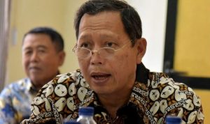 Ada Kehidupan di Gorong-Gorong Kota Bandung, Dewan: Kemana Pemerintah? Menurut Daddy Rohanady, ruang darat diatur dengan Perda Nomor 22 Tahun 2010 Tentang Rencana Tata Ruang Wilayah Provinsi Jawa Barat Tahun 2010.