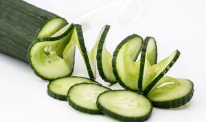 Mentimun Bikin Becek Area Miss-V, Benarkah? Cegah Dehidrasi Saat Berpuasa Ramadan, Konsumsi 7 Makanan dan Minuman Ini