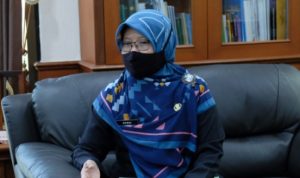 Kepala DPAPMK Kota Depok, Nessi Annisa Handari sekoper cinta depok