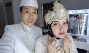 Pasangan pengantin Ujung Oppa dan Kania Permatasari (Instagram Ujung Oppa)