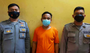 Pemuda Asal Indramayu Diciduk Aparat Gara-gara Hoaks Tentang Vaksin Pemuda Asal Indramayu Diciduk Aparat Gara-gara Hoaks Tentang Vaksin