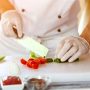 Ilustrasi proses membuat makanan sehat (Alignable)