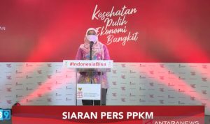 Juru Bicara Vaksinasi COVID-19 Kementerian Kesehatan dr. Siti Nadia Tarmizi dalam acara Siaran Pers PPKM secara daring di Jakarta, Rabu (25/8/2021). (ANTARA/Hreeloita Dharma Shanti)