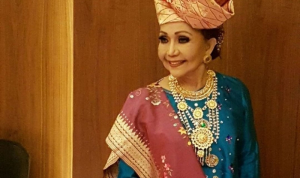 Penyanyi Legendaris Minang Elly Kasim Meninggal Dunia