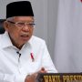 Wakil Presiden Ma’ruf Amin memberikan sambutan di acara Studium Generale Universitas Nahdlatul Ulama Surabaya melalui konferensi video dari kediaman resmi wapres di Jakarta, Sabtu (28/8/2021). (ANTARA/HO-Asdep KIP Setwapres.)