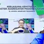 XLAxiata-Grab-Tokopedia : (ki-ka) Director & Chief Commercial Officer–Consumer XL Axiata, David Arcelus Oses, ViceChairman & Co Founder Tokopedia, Leontinus Alpha Edison, dan Director of Partnership & Business Development, Grab Indonesia, Kertapradana Subagus dalam acara kerjasama antara XL Axiata, Grab dan Tokopedia di Jakarta, Jumat pekan lalu. (20/8)