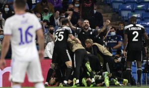Kejutan! Real Madrid Dipermalukan Sheriff di Liga Champions Para pemain Sheriff merayakan gol kedua mereka dalam pertandingan Grup D Liga Champions melawan Real Madrid di Santiago Bernabeu pada 28 September 2021. ANTARA/AFP/JAVIER SORIANO