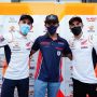 Pebalap Astra Honda Racing Team, Mario Suryo Aji mendapatkan motivasi langsung dari pebalap Repsol Honda Team, Marc Marquez dan Pol Espargaro (17/9). Melakoni balapan yang sama di Misano World Circuit Marco Simoncelli, Italia, Mario mendapat kesempatan berbincang dengan juara dunia 6 kali MotoGP, Marc Marquez dan rekan setimnya Pol Espargaro.