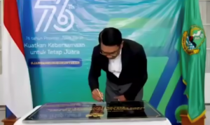 Gubernur Jabar Resmikan PLTS Atap Pabrik Milik Danone-AQUA Danone-AQUA PLTS Atap Pabrik Mekarsari_