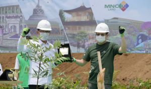 Gubernur Jawa Barat Ridwan Kamil menyaksikan penyerahan salinan Peraturan Pemerintah Nomor 69 tahun 2021 tentang Kawasan Ekonomi Khusus Lido