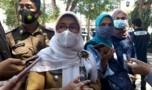 Vaksinasi Warga di Antapani Sudah Capai Lima Puluh Persen Camat Antapani, Rahmawati Mulia.