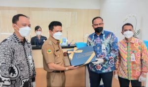 Peringati Hari Pelanggan Nasional, Jajaran Direksi bank bjb Turun Langsung Layani Nasabah Peringati Hari Pelanggan Nasional, Jajaran Direksi bank bjb Turun Langsung Layani Nasabah