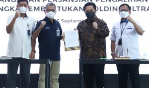 Catatkan Sejarah UMKM Indonesia, BRI Resmi Menjadi Induk Holding BUMN Ultra Mikro Catatkan Sejarah UMKM Indonesia, BRI Resmi Menjadi Induk Holding BUMN Ultra Mikro