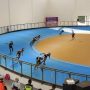 Suasana pertandingan sepatu roda relay 3.000 meter putra Pekan Olahraga Nasional (PON) XX Papua di Klemen Tinal Roller Sport, Kota Jayapura, Kamis (30/9/2021). ANTARA/Asep Firmansyah