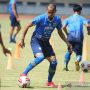Kapten Persib Bandung Supardi Nasir saat menjalani latihan perdana di Stadion Gelora Bandung Lautan Api, Senin (10/8/2020). ANTARA/Twitter/@persib/pri.