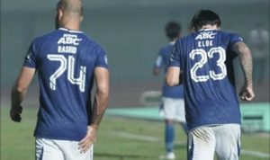 Dua pemain Persib, Mohammed Bassim Rashid dan Marc Klok (HO/Persib.co.id)