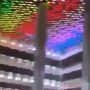 Lampu Masjid Istiqlak pada bagian dalam yang mengeluarkan warna warni