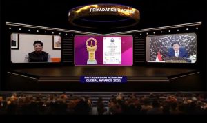 Menko Perekonomian RI, Airlangga Hartarto mendapat anugerah Priyadarshni Academy Global Award for Outstanding Contribution to National Economic Recovery