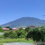 Pendakian ke Gunung Gede Cianjur, Jawa Barat, sudah kembali dibuka setelah pemerintah pusat menetapkan PPKM level 2 untuk Cianjur. (ANTARA POTO./Ahmad Fikri)