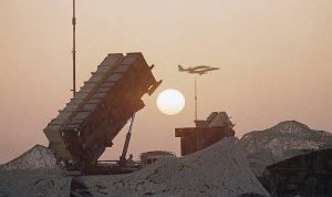 Pertahanan udara Saudi telah menembak jatuh ratusan drone dan rudal yang diluncurkan teroris Houthi yang didukung Iran di Yaman. (foto file AN)