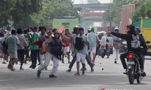 Ilustrasi tawuran antarpelajar. ANTARA FOTO/Dhoni Setiawan