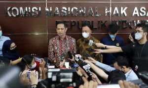 ILUSTRASI: Wakil Ketua Komisi Pemberantasan Korupsi (KPK) Nurul Ghufron saat memenuhi panggilan Komnas Ham, Jakarta, Kamis (17/6/2021). Kedatangan pimpinan KPK itu untuk memenuhi panggilan Komnas HAM terkait dugaan pelanggaran HAM pada proses Tes Wawasan Kebangsaan pegawai KPK. (Dery Ridwansah/ JawaPos.com)