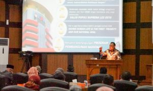 Ketua KPK, Firli Bahuri saat rapat koordinasi program pemberantasan korupsi terintegrasi bersama 120 anggota DPRD Jabar, Rabu(8/9).