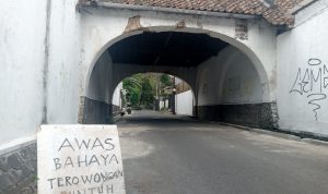 Kecamatan Coblong Akan Lakukan Cek Kelaikan Terowongan di Jalan dr. Saleh Salah satu terowongan di jalan dr. Saleh Kelurahan Cipaganti, Kecamatan Coblong memiliki kondisi yang tidak begitu baik. (Foto: Istimewa)