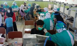Gelar Vaksinasi, DPPKB Kota Bandung Berkolaborasi dengan Disdik, Dinkes, dan BKKBN Jabar Gelar Vaksinasi, DPPKB Kota Bandung Berkolaborasi dengan Disdik, Dinkes, dan BKKBN Jabar