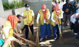 Sambut Perayaan HJKB ke-211, Pemkot Bandung Gelar "Beberesih Bandung Jilid 3" di Seluruh Taman