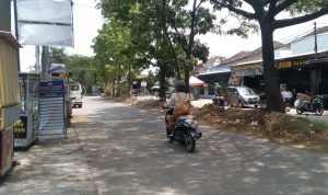 Jadi Langganan Banjir, Begini Antisipasi Kelurahan Rancaekek Kencana Lingkungan Kelurahan Rancaekek Kencana, Kecamatan Rancaekek, Kabupaten Bandung pada Rabu (29/9). (Yanuar Baswata/Jabar Ekspres)