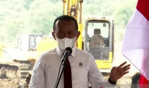 Mei 2022, Indonesia Sudah Bisa Produksi Mobil Listrik Tangkapan layar Menteri Investasi/Kepala BKPM Bahlil Lahadalia dalam Groundbreaking Ceremony Hyundai Motor Group dan LG Energy Solution di Karawang, Jawa Barat, Rabu (15/9/2021). ANTARA/Youtube Sekretariat Presiden/pri.