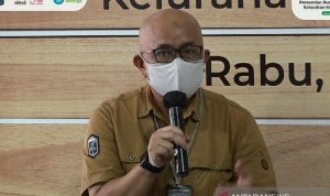 Kepala Sub Direktorat Barang dan Kemasan Direktorat Pengelolaan Sampah Kementerian Lingkungan Hidup dan Kehutanan (KLHK) RI Ujang Solihin Sidik dalam konferensi pers virtual, Rabu (22/9/2021). (ANTARA/Livia Kristianti)