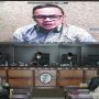 Wali Kota Bogor Bima Arya berpidato secara virtual dalam rapat paripurna Rancangan Peraturan Daerah (Raperda) Perubahan APBD Kota Bogor Tahun 2021 yang digelar di Gedung DPRD Kota Bogor, Kamis (23/9/2021). ANTARA/HO-Pemkot Bogor