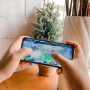 Samsung Galaxy A52s 5G ditenagai prosesor Snapdragon 778G dengan peningkatan performance hingga 80% GPU, 40% Single CPU, dan 72% Multi CPU dari generasi pendahulunya, RAM Plus 4GB, dan 240Hz touch rate membawa para atlet e-sport untuk meraih kemenangan.