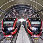 PT Kereta Api Indonesia (Persero) menargetkan Light Rail Transit (LRT) Jabodebek dapat beroperasi pada pertengahan tahun 2022 mendatang. Kehadiran LRT Jabodebek diharapkan mampu melayani kebutuhan transportasi masyarakat di wilayah Ibu Kota dan sekitarnya. (PT KAI)