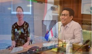 Mendes PDTT Abdul Halim Iskandar (kanan) dalam bincang virtual bertema "Berkurangnya Dana Desa: Potensi Dampak pada SDGs Desa dan Pengawasan Masyarakat" di Jakarta, Selasa (7/9/2021). (ANTARA/HO-Kemendes PDTT)