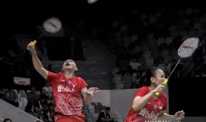 Empat Pemain Muda Dipilih PBSI Berlaga di Piala Sudirman 2021 Arsip foto - Ganda campuran Indonesia Rivaldy Rinov (kiri) dan Mentari Pitha Haningtyas, mengembalikan kok kearah ganda campuran China Taipe Lee Jhe-Huei dan Hsu Ya Ching saat pertandingan putaran pertama Daihatsu Indonesia Masters 2020 di Istora Senayan, Jakarta, Selasa (14/1/2020). Pasangan Rivaldy dan Mentari kalah dengan skor 15-21 dan 13-21. ANTARA FOTO/Galih Pradipta/ama.