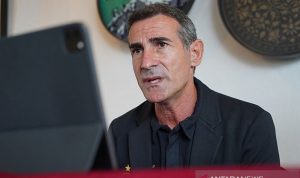 Meski Tanpa Pemain Andalan, Persija Siap Hadapi Persela Pelatih Persija Jakarta Angelo Alessio dalam konferensi pers sebelum pertandingan yang diikuti di Jakarta, Sabtu (11/8/2021). ANTARA/HO-Tim Persija Jakarta/aa. (Handout Tim Persija Jakarta)