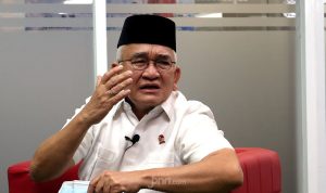 Politikus PDI Perjuangan Ruhut Sitompul sebut pria pembuang sesajen di Semeru suka buat onar Foto: Ricardo/JPNN