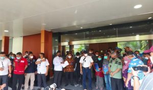 Menkumham Beri Santunan untuk Keluarga Korban Kebakaran Lapas Tangerang