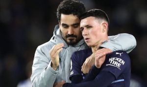 Man City Tak Sabar Lawan West Ham, Begini Pengakuan Gundogan Gelandang serang Manchester City Phil Foden (kanan) melakukan selebrasi bersama Ilkay Gundogan seusai mengalahkan Brighton & Hove Albion dalam laga lanjutan Liga Inggris di Stadion Amex, Brighton, Inggris, Sabtu (23/10/2021) waktu setempat. (ANTARA/REUTERS/Peter Cziborra)