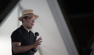 Gubernur Jabar Ridwan Kamil memberikan sambutan dalam peresmian Gedung Ahmad Juara