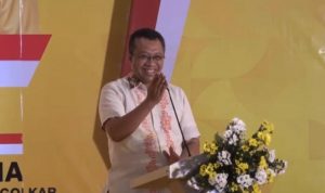 Gubernur NTB Zulkieflimansyah ketika menghadiri pelantikan pengurus DPD Partai Golkar NTB