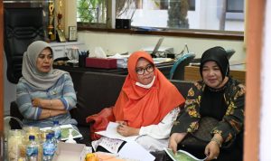 Hj. Yuningsing Soroti Keluhan Kelangkaan Bibit Pertanian di Kabupaten Bandung Hj. Yuningsih bersama anggota DPRD Jabar lainnya mendatangi UPT Dinas Pertanian di Kabupaten Bandung