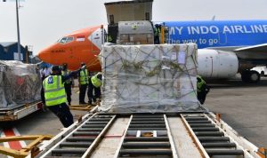 Kedatangan vaksin tahap ke-89 berupa 601.380 vaksin jadi Pfizer, Kamis (14/10). (ANTARA/HO)