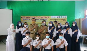 Disrumkim Depok Dorong Sekolah Biasakan Pola Hidup Bersih Kadisrumkim Kota Depok, Dudi Mi'raz (keempat dari kiri). (ist)