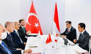 Awal Tahun Depan Presiden Turki Akan Kunjungi Indonesia Presiden RI Joko Widodo menggelar pertemuan bilateral dengan Presiden Turki Recep Tayyip Erdogan di sela-sela rangkaian acara KTT G20 yang digelar di La Nuvola, Roma, Italia, Sabtu (30/10/2021). ANTARA/HO-Biro Pers Sekretariat Presiden.